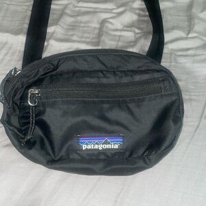 Patagonia Ultralight Black Hole fanny pack